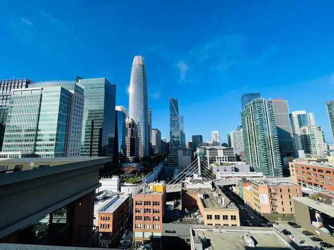 Building Photo - *New* 1 Bed & 1 Bath with Office / Den Condo in Fidi - No Parking