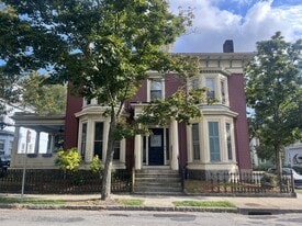 Building Photo - 366 Union St