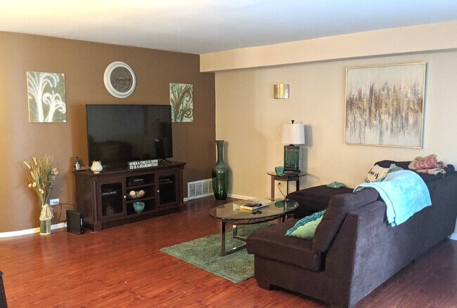 Building Photo - 4418 Beau Monde Dr