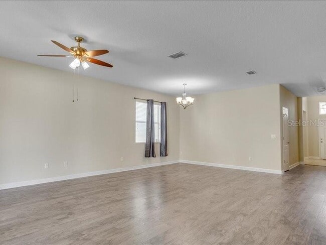 Building Photo - 1569 Thetford Cir