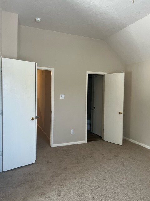 Building Photo - 6847 Arrow chase Ct