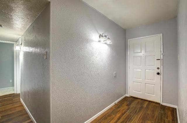 Building Photo - 713 Meadow Mead Dr