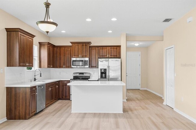 Building Photo - 11790 Fennemore Way