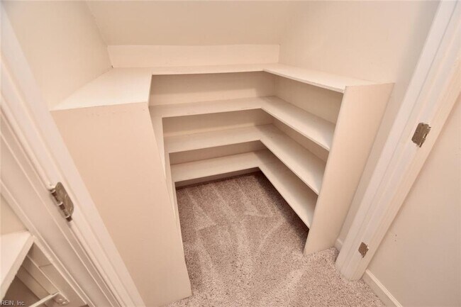 Building Photo - 1514 Bordeaux Pl