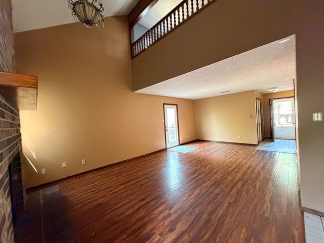 Building Photo - Located on the west side of Russellville