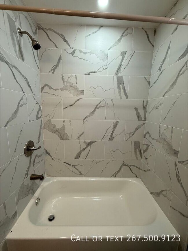 Building Photo - 6024 Christian St