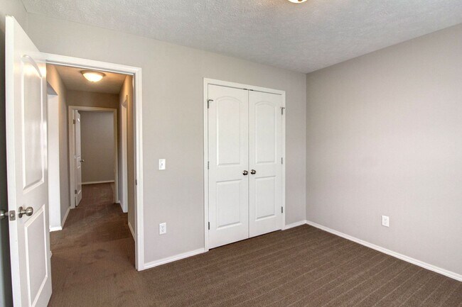 Building Photo - 2508 W Spring Water St