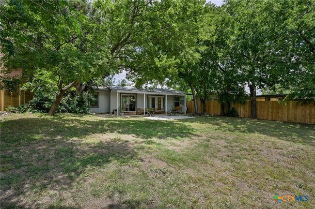 Building Photo - 403 Krebs Ln