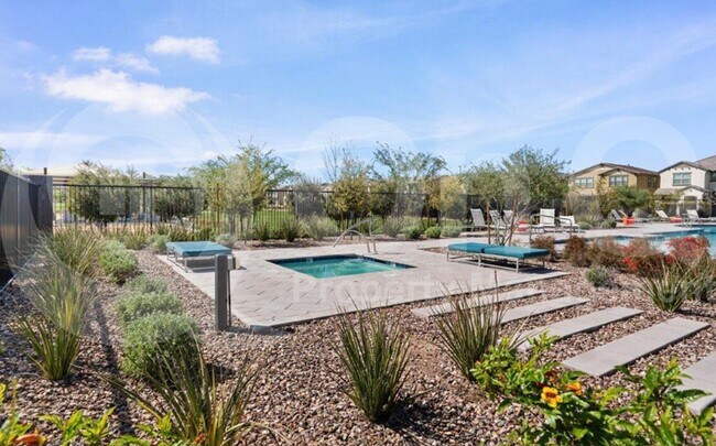 Building Photo - 1026 E Weatherby Way