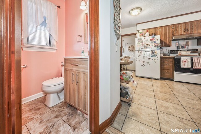 Building Photo - 41 Trout Brook Dr