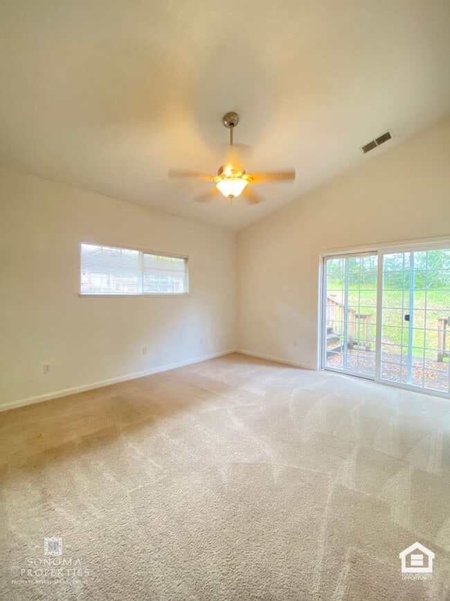 Building Photo - 4BD/3BA House in Agua Caliente!