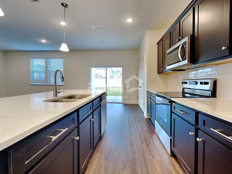 Building Photo - 141 Elcano Ln