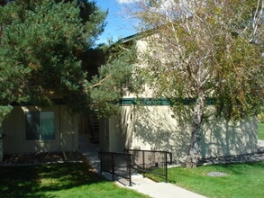 Building Photo - 3913 Clearacre Lane #141