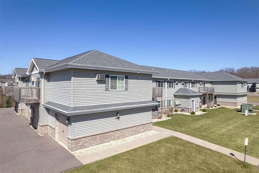 ROLLING WOODS 2548 Airport Rd Portage WI 53901 Apartment Finder