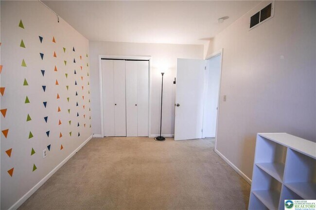 Building Photo - 2505 Madison Ave