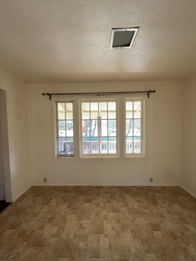 Building Photo - 7665 Cache Creek Way