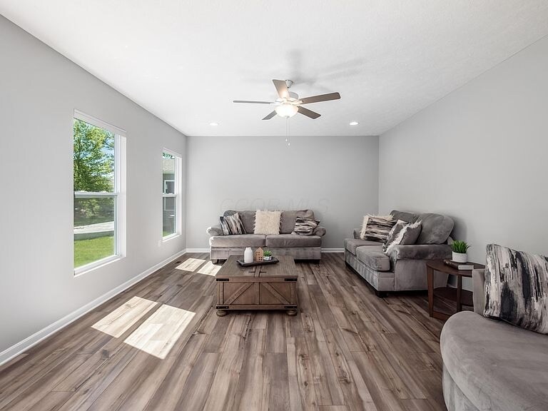 Building Photo - 9222 Ash Grove Dr