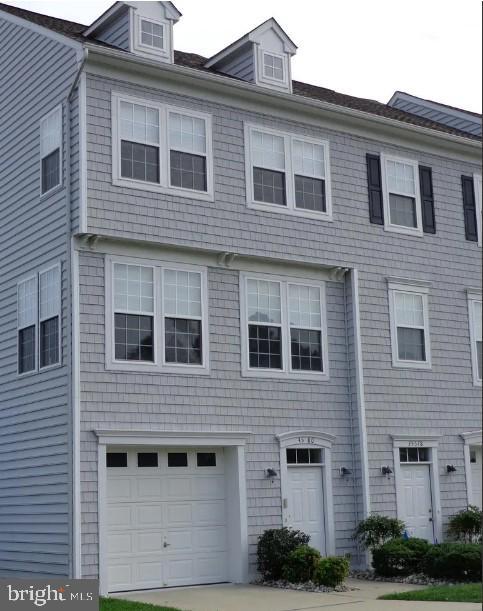 Building Photo - 35580 N Gloucester Cir