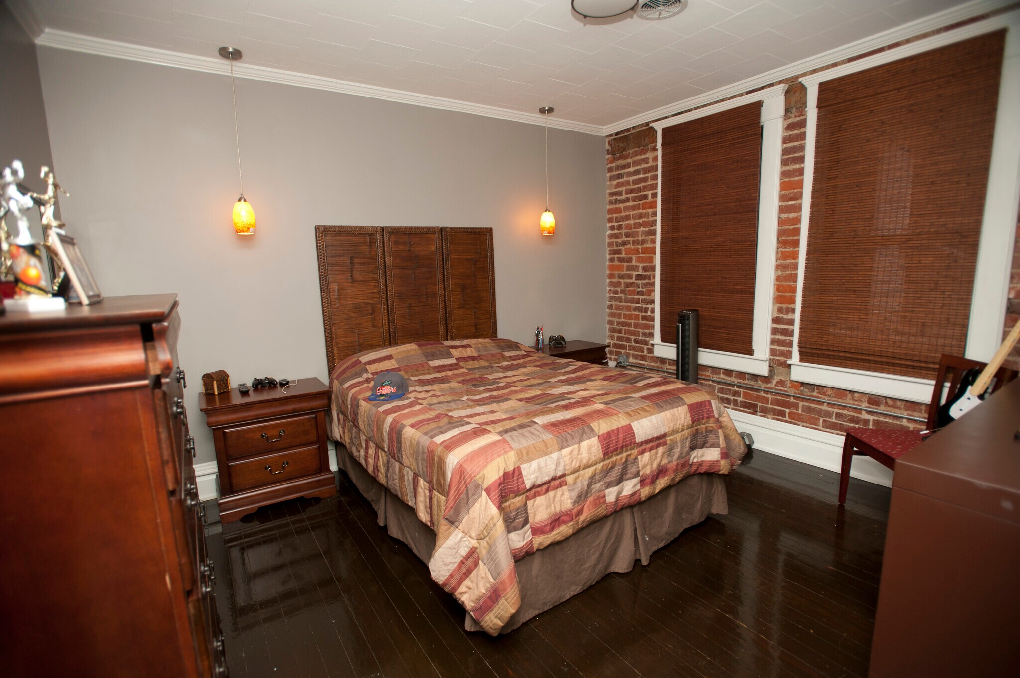 Building Photo - 334 15th St