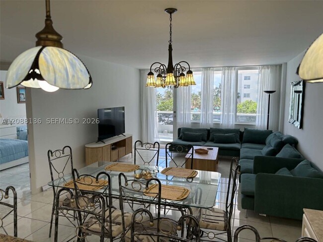 Building Photo - 3725 S Ocean Dr