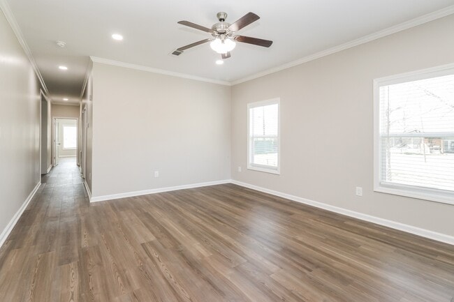 Building Photo - 8516 Kellett St