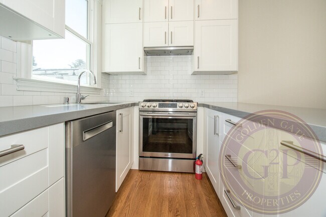 Building Photo - Pacific Heights - 1 BR, 1 BA Condo 650 Sq. Ft. - 3D Virtual Tour, Storage