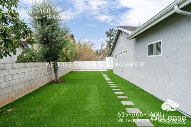 Building Photo - 1374 Peach Ave