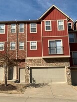 The outside of the townhome - 2874 W Lakewood Dr