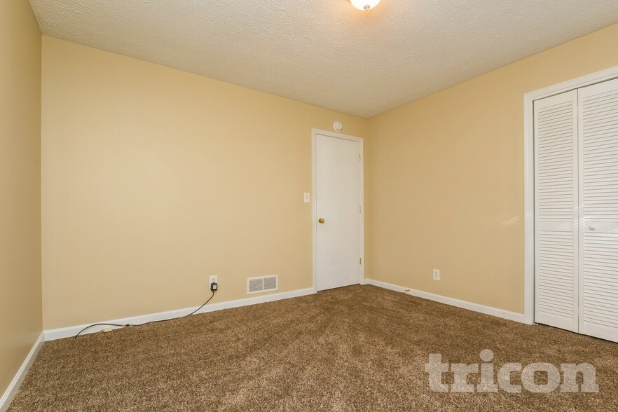 Building Photo - 2807 Alamo Pl