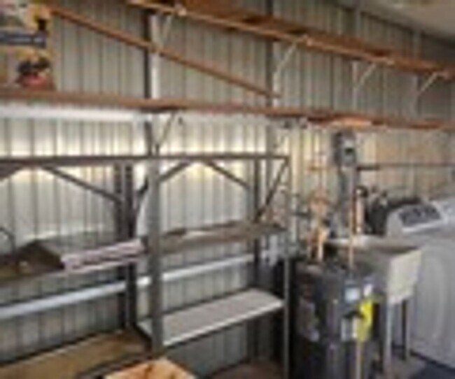 Building Photo - 612 Pine Grove Ct
