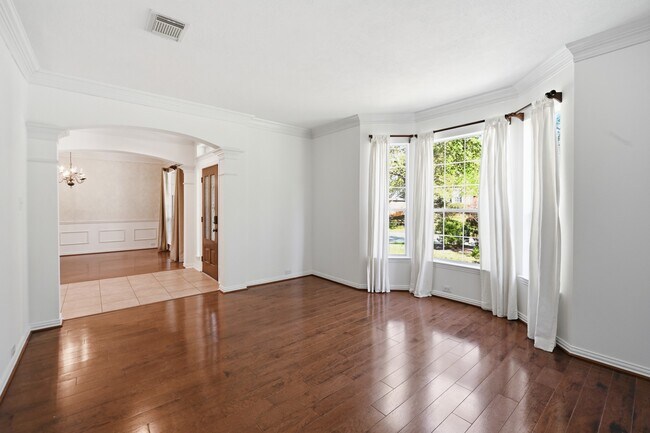 Building Photo - 51 N Scribewood Cir