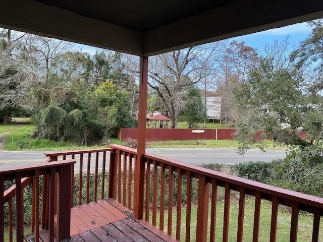 Building Photo - 1315 Airport Dr