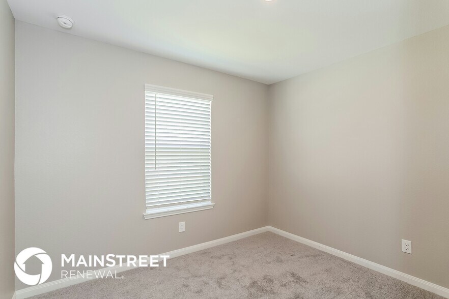 Building Photo - 26123 Hals Dr