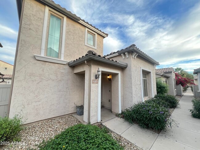 Building Photo - 8353 W Lewis Ave