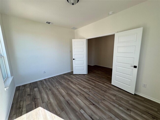 Building Photo - 1624 River Plateau Dr