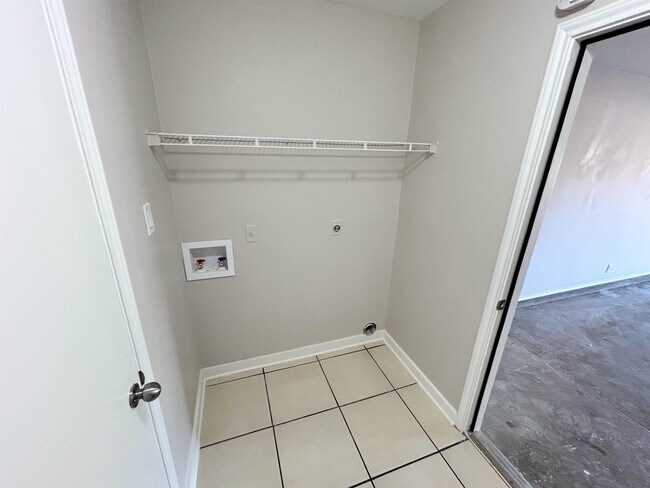 Building Photo - 9108 Tundra Ave
