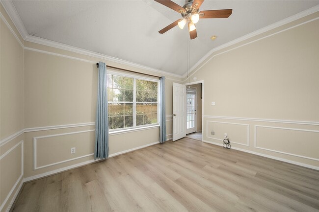 Building Photo - 1511 Brook Grove Dr