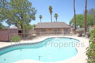 Building Photo - 6853 N 78th Ave