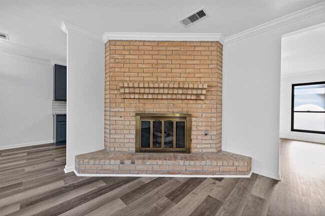 Building Photo - 17418 Largs Cir