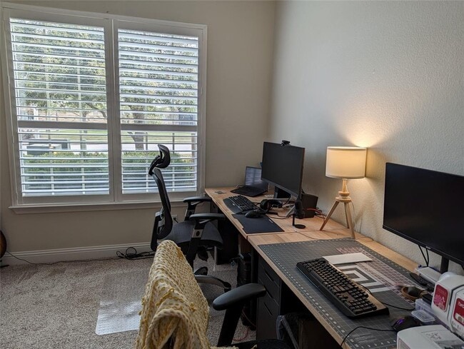 Building Photo - 10005 Ivalenes Hope Dr