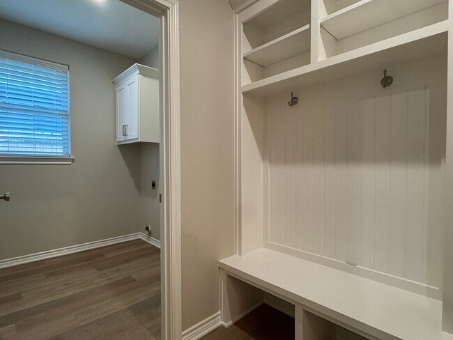 Building Photo - 3065 Guinn Farms Rd
