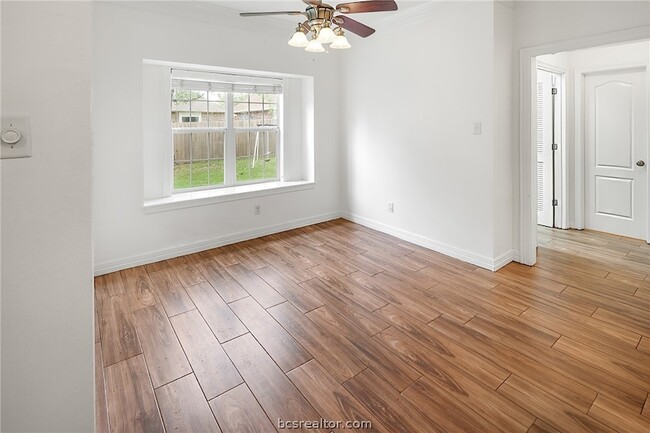 Building Photo - 3209 Salzburg Ct