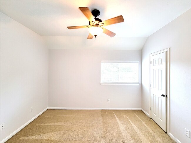 Building Photo - 17715 Laguna Trail Dr
