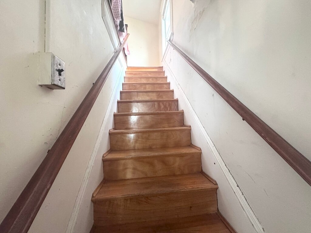 Building Photo - 95 Boylston St