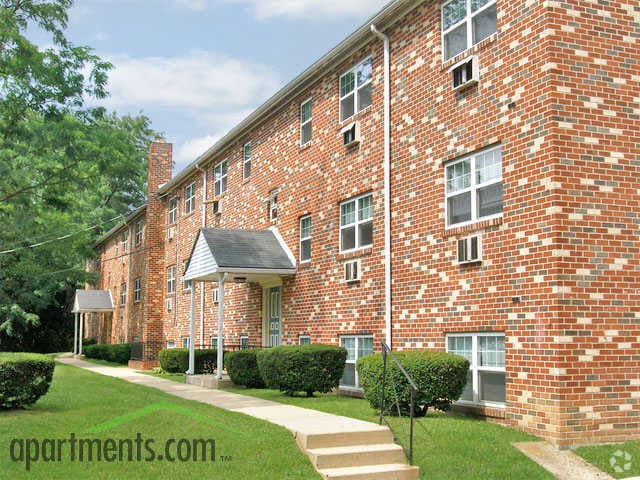 Community - Mount Penn Manor Apartments