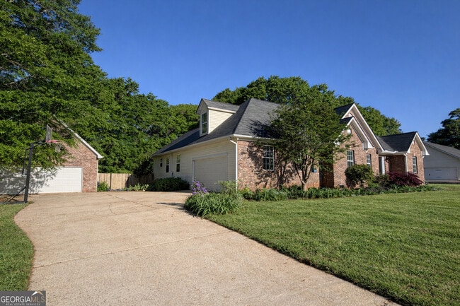 Building Photo - 344 McKibben Dr