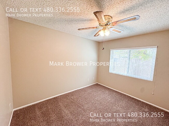 Building Photo - 2315 W El Alba Way