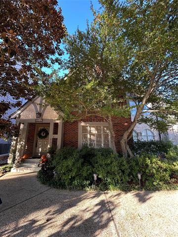 Building Photo - 4106 University Blvd