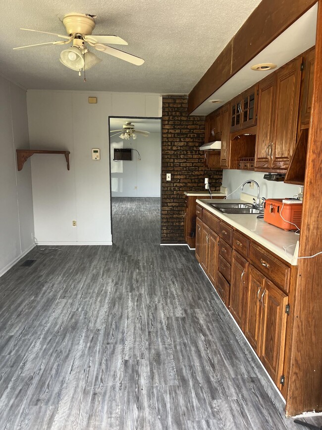 Building Photo - 1306 Cleveland-