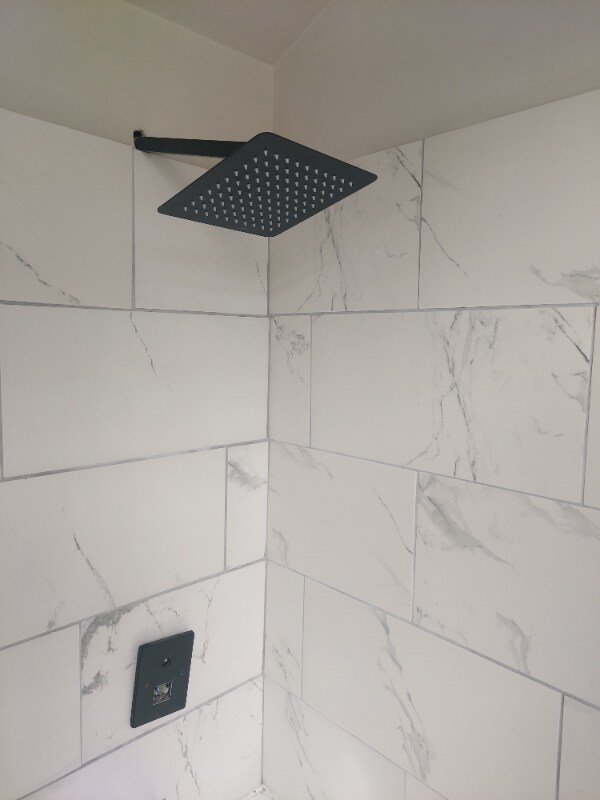 Building Photo - 1553 E McLemore Ave